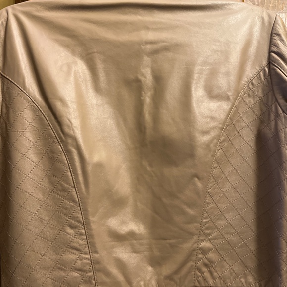 Super Cute Real Nappa Leather Jacket.  Taupe Color Leather.  Sz. 10. - Picture 8 of 13